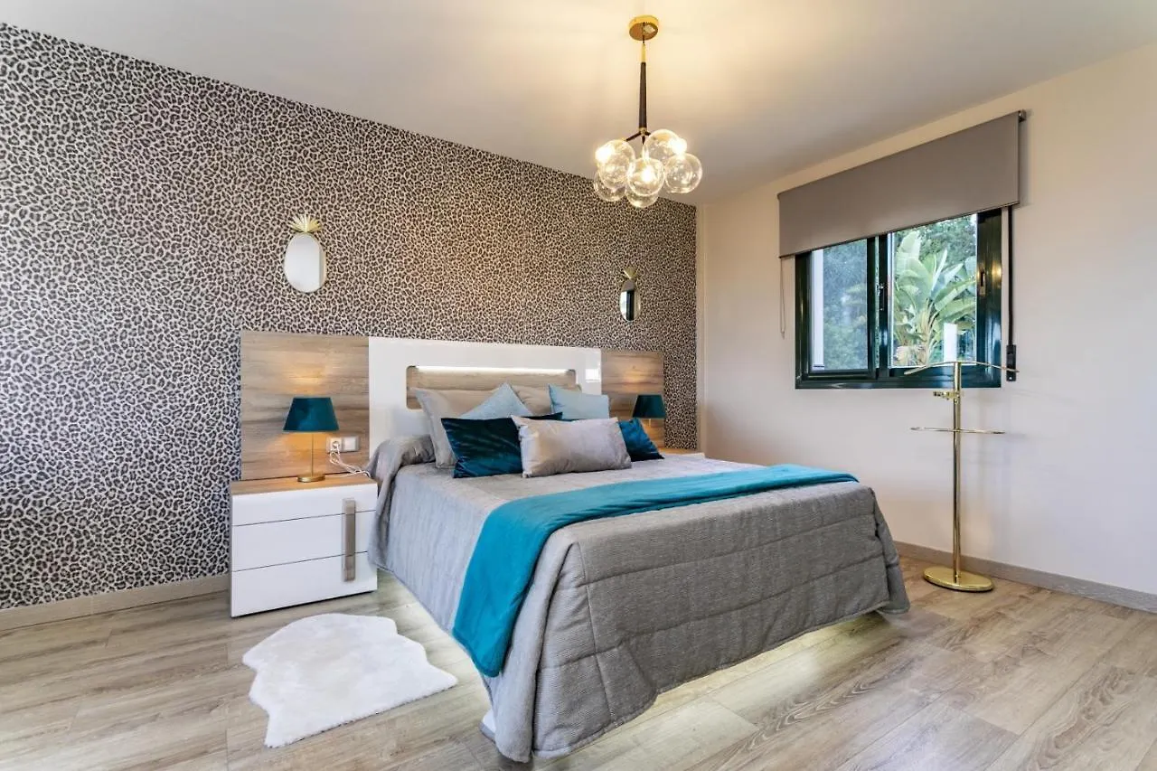 Luxury Villa With Sea Views - Heated Pool-Jacuzzi Benalmádena 0*,  Spanien
